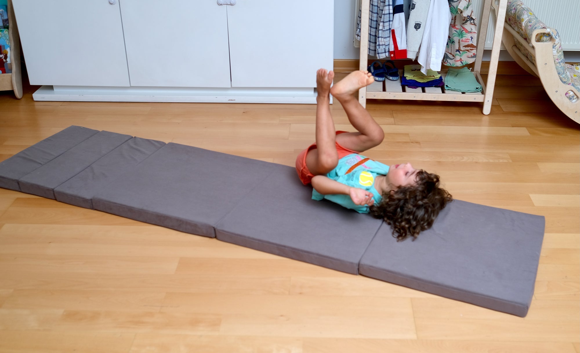 Transformable Kids Play Mat Couch: Soft, Durable, Easy-Clean Delight